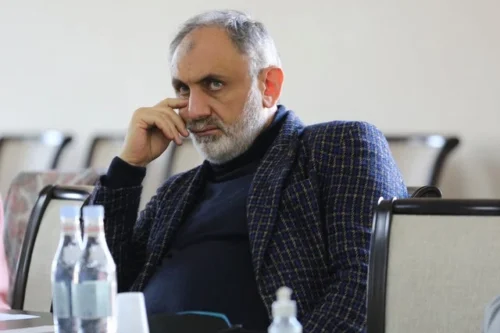 Мы получили такой файл, здесь нет злого умысла: директор «Антарес Холдинга» об обложке книги для 3 класса «Родной язык»