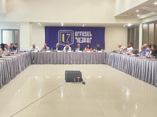 ՀՀ նոր իշխանության համար բավական դժվար է լինելու երկրի ռազմաքաղական իրավիճակը ուղղելու գործում․ Աբրահամյան