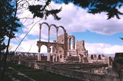 Ливанский Айнджар, населенный армянами, приютил 120 семей мигрантов: ABC media побеседовала с мэром Вардгесом Хошяном