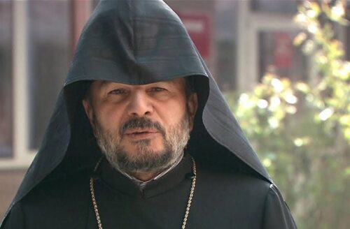 Գանձասարի վանքի բանալիները հանձնել են Տեր Վրթանեսին՝ Արցախ վերադարձի հավատով