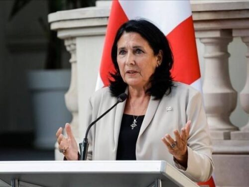 Президент Грузии выступит с экстренным заявлением