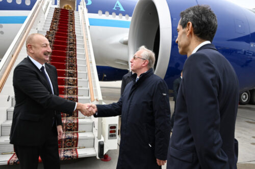 Aliyev arrives in Moscow
