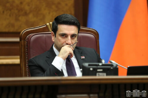 Այն, ինչ ձեռնտու է Հայաստանին, այդպես էլ կվարվենք․ Ալեն Սիմոնյանը՝ ռուսական ալիքին