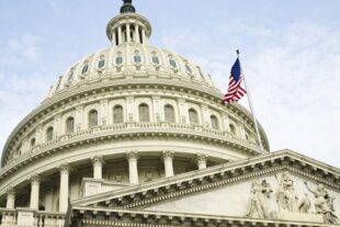 Трамп расширил список стран, гражданам которых запрещен въезд в США, включив 20 новых государств