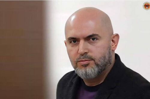 Շունն ու հողատուն․Չալոն Նիկոլից սկզբունքային վարչապետ կլիներ․ Աշոտյան