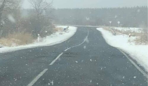 В районе Арагаца идет снег