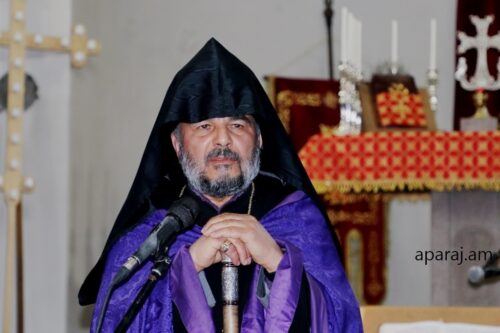 Արցախի թեմի առաջնորդը Մայր Տաճարում աղոթք կբարձրացնի Բաքվում գտնվող հայերի վերադարձի համար