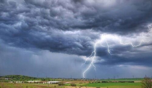 Ожидаются дожди и грозы