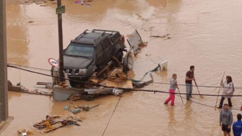 Death toll from floods in Spain exceeds 90