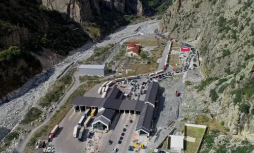 КПП «Верхний Ларс» закрыт из-за проблем с интернетом