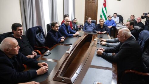 Negotiations between Opposition and Government begin in Abkhazia