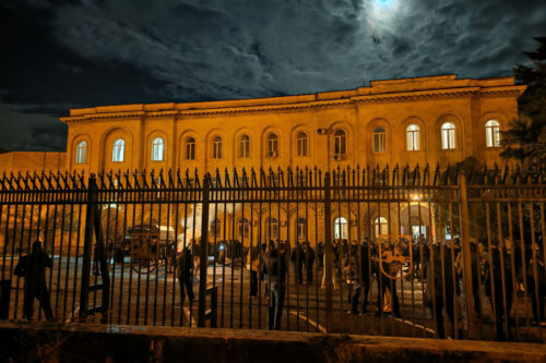 Парламент Абхазии заявил о прогрессе в переговорах с оппозицией