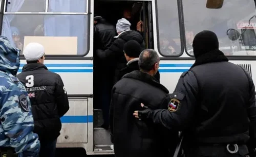 Число нелегальных мигрантов, депортированных из России, удвоилось в 2024 году