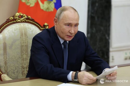 Такого оружия пока нет ни у кого в мире: Путин об «Орешнике»