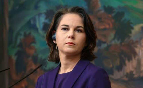 German foreign minister calls for new sanctions against Russia