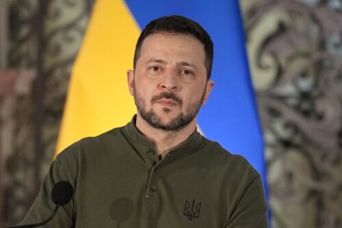 Zelenskyy: We lack the capacity to regain Crimea and Donbas