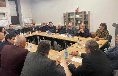 Ընդդիմադիր պատգամավորները հանդիպում են ունեցել Արցախի ԱԺ ներկայացուցիչների հետ