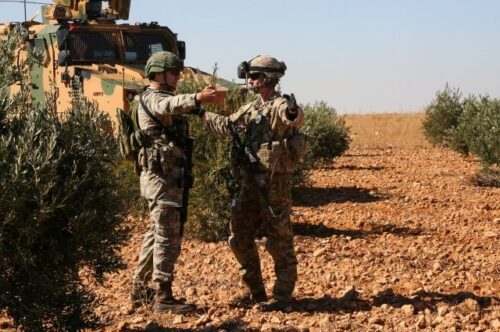 Սիրիայի կառավարական ուժերը նահանջել են ամենամեծ ռազմաբազայից