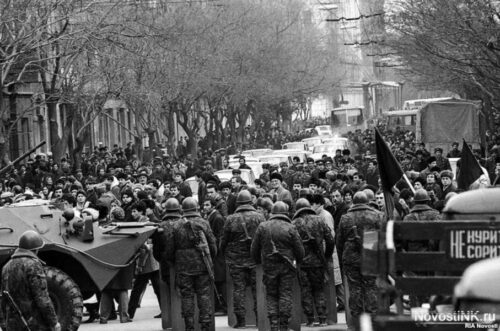 «АйаКве»: Поскольку ассимилировать и отуречить армян было невозможно, Советский Азербайджан прибег к политике их изгнания из страны посредством политических и экономических преследований