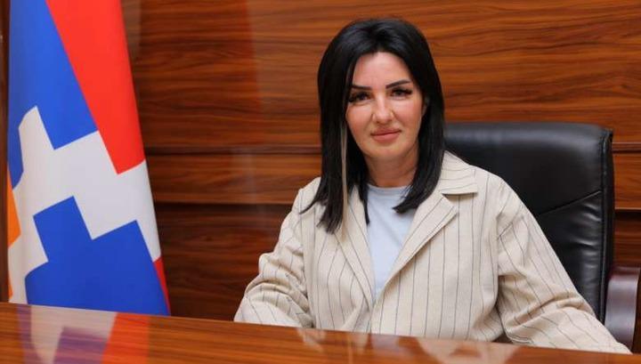 Метаксе Акопян: Глава МИД с бесстыдной уверенностью отмечает, что «благодаря их усилиям» мы могли бы остаться в Арцахе как граждане Азербайджана и «иметь право» говорить на армянском языке Метаксе Акопян: Глава МИД с бесстыдной уверенностью отмечает, что «благодаря их усилиям» мы могли бы остаться в Арцахе как граждане Азербайджана и «иметь право» говорить на армянском языке