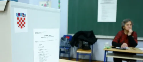 В Хорватии начался второй тур президентских выборов