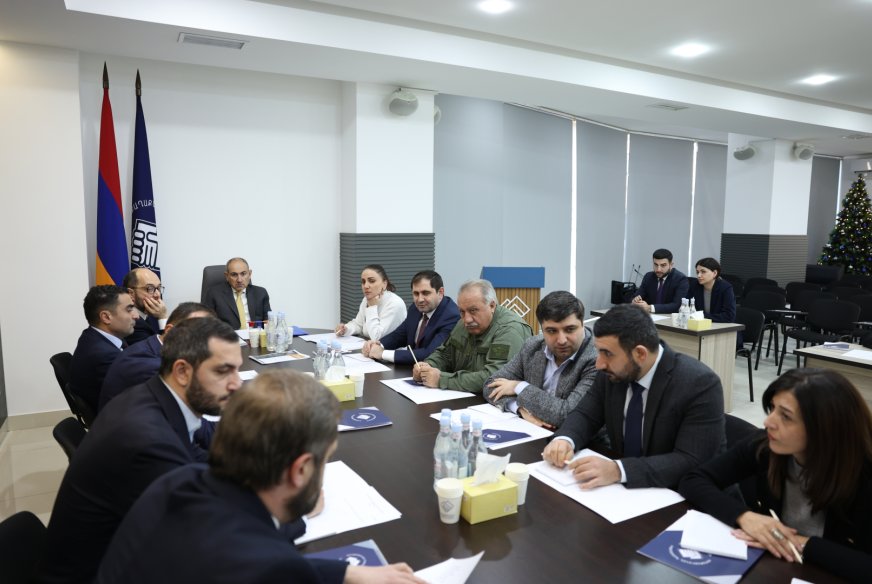 Pashinyan approves list of candidates for Parakar community leadership Pashinyan approves list of candidates for Parakar community leadership