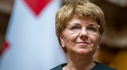 Министр обороны Швейцарии обвиняется в создании угрозы национальной безопасности