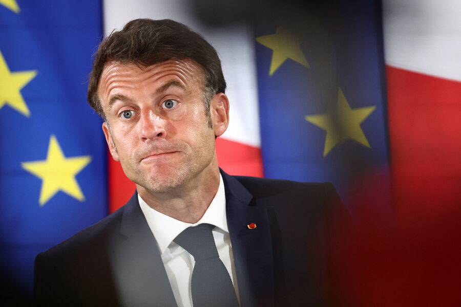 Macron considers it US’s responsibility to bring Russia to negotiation table Macron considers it US’s responsibility to bring Russia to negotiation table