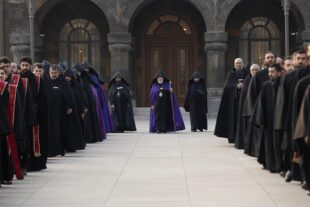 Մայր Աթոռում կատարվեց Տեառնընդառաջի նախատոնակը․ (լուսանկարներ)