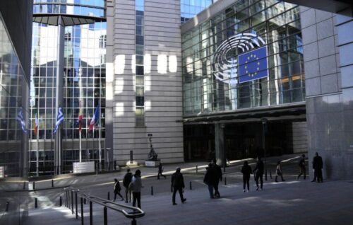 Politico: Several EU countries and the EC president have spoken out against transferring Russian assets to Kyiv