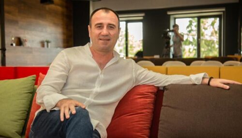 Պրոդյուսեր, հասարակական գործիչ Ռուբեն Մխիթարյանը որոշել է առաջադրվել որպես Գյումրու քաղաքապետի թեկնածու