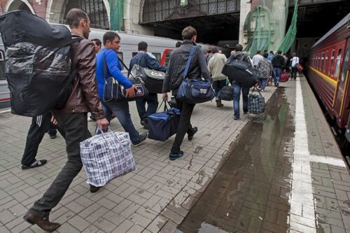 Russia to expel illegal migrants starting Feb. 5
