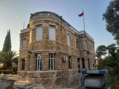 Հալեպում Թուրքիայի հյուպատոսն այցելել է Հայաստանի հյուպատոսություն