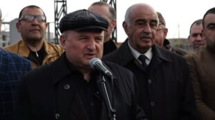 Գյումրու ընտրությանը մնաց 5 օր․ թեկնածուները շարունակում են քարոզարշավը