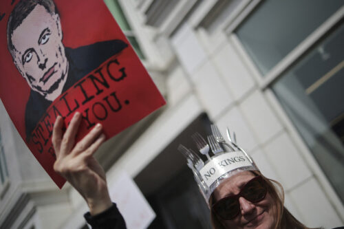 Протесты в США против Илона Маска