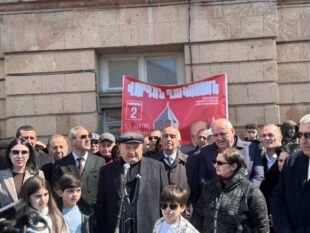 Գյումրիում պայքարը շարունակվում է․ ի՞նչ խոստումներով են ներկայացել թեկնածուներն այսօր