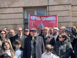 Գյումրիում պայքարը շարունակվում է․ ի՞նչ խոստումներով են ներկայացել թեկնածուներն այսօր