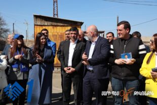 Քարոզարշավ` Գյումրիում. օր 1