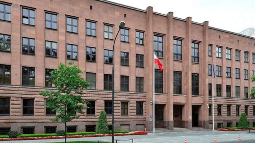 Замглавы МИД Польши признался, что страдает алкоголизмом