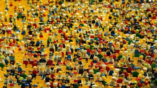 The art of mass manipulation or 7 rules for influencing group thinking