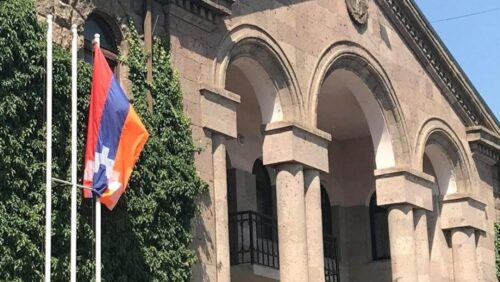 Члены Бюро АРФД обсудили с Самвелом Шахраманяном проблемы вынужденно перемещенных из Арцаха лиц