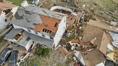 Devastating tornadoes strike US killing dozens