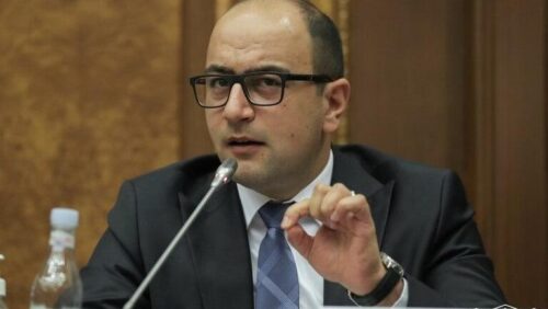 Айк Мамиджанян: Сарик, ты пытаешься стать главой общины, арестовывая сограждан, как же тогда будешь ходить по Гюмри?