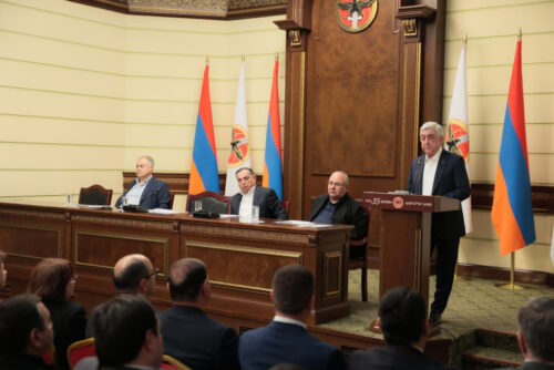 ՀՀԿ-ն Սերժ Սարգսյանի գլխավորությամբ նիստ է անցկացրել և քննարկել պետության առջև ծառացած մարտահրավերները
