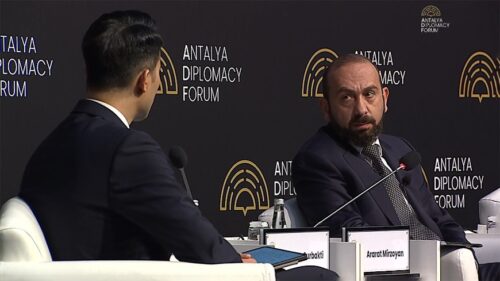 Арарат Мирзоян: В Конституции РА нет ничего о Карабахе