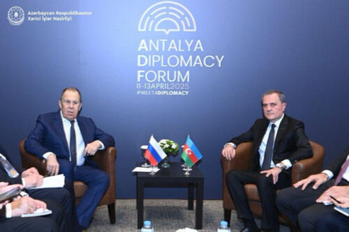 Ռուսաստանը պատրաստ է աջակցել խաղաղության պայմանագրի կնքմանը Երևանի և Բաքվի միջև. Լավրով