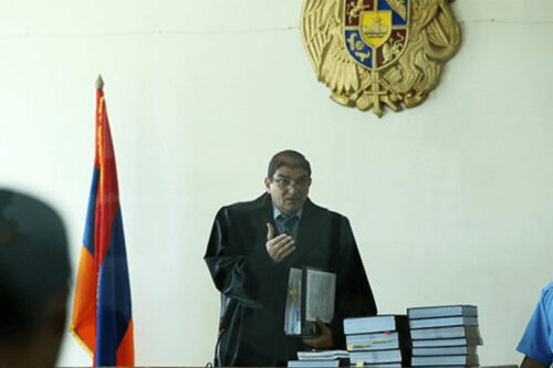 Слухи о задержании Артуша Габриеляна не соответствуют действительности: адвокат