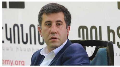 Водителю повезло, он оказался в оживленном месте: Меликян рассказал телеканалу ABC media о задержанном водителе и инциденте