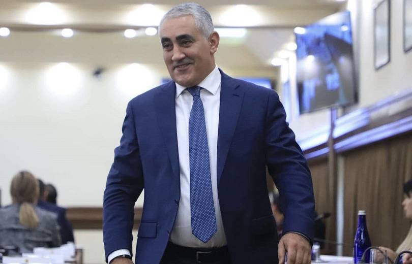 Ո՞վ է Նոր Նորքի` սկանդալի կիզակետում հայտնված համայնքապետն ու ինչո՞վ է հայտնի Ո՞վ է Նոր Նորքի` սկանդալի կիզակետում հայտնված համայնքապետն ու ինչո՞վ է հայտնի