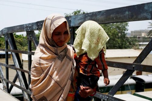 Children’s mass hospitalization in Pakistan due to unprecedented heat